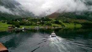 Норвегия, фьорд, лодка